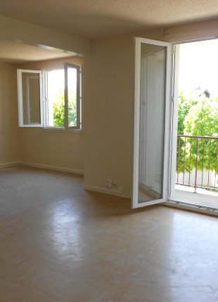 Appartement T4 &agrave; Lacrouzette